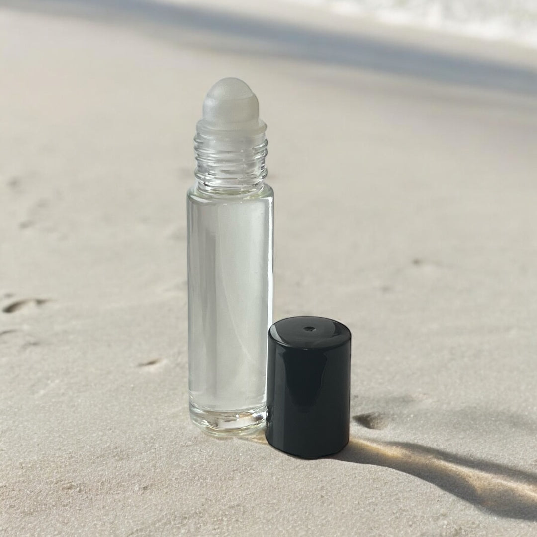 🌺Scent is woody-green with notes of Galbanum, Sandalwood, Cedarwood, Ginger, and Bergamot.
 
**Inspired by**   LV Lovers by Louis Vuitton.