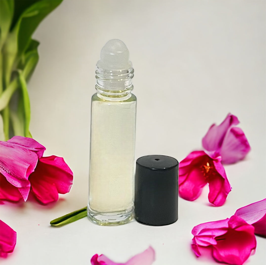 🌺Scent is floral-creamy with fragrance notes of Jasminum grandiflorum absolute, Rosa centifolia absolute, and Orange blossom absolute.     **Inspired by** J’adore L’Or for Dior by Francis Kurkdjian.