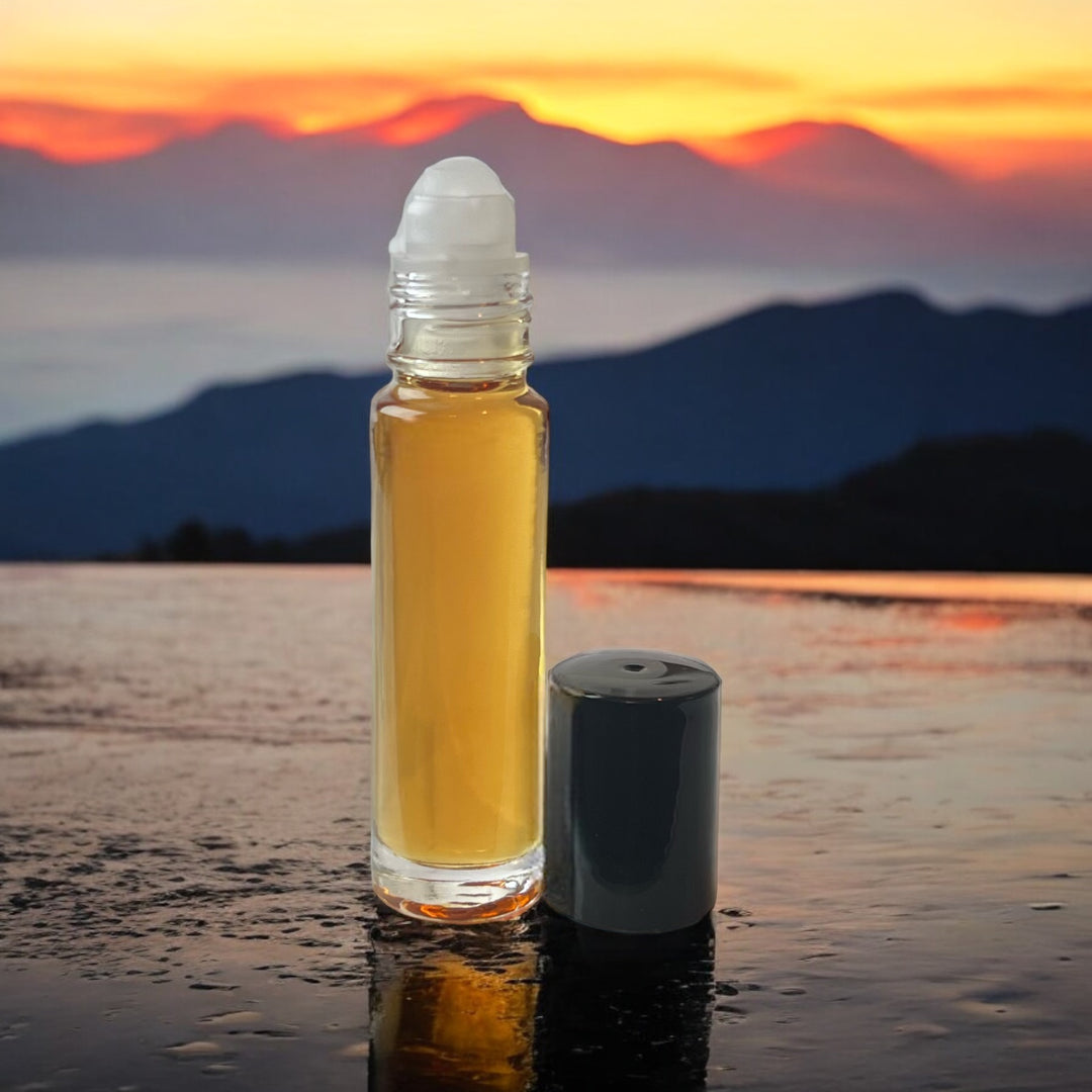 🌺Scent is spicy-woody with top notes Frankincense and Cardamom.

Middle notes of Patchouli and Vetiver.

Base notes of Labdanum absolute and Cedarwood.

 

**Inspired by** Boss Bottled Elixir by Hugo Boss.
