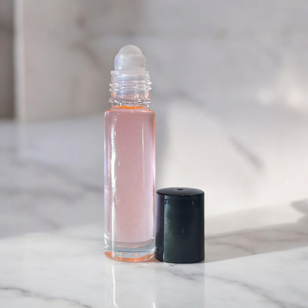 🌺Scent is fruity-sweet with top notes of Orchid, Heliotrope, and Tangerine.

Middle notes of Gourmand accord and Tropical fruit.

Base notes of Vanilla, Musk, and Sandlewood.

 

**Inspired by** Yara Pink by Lattafa.