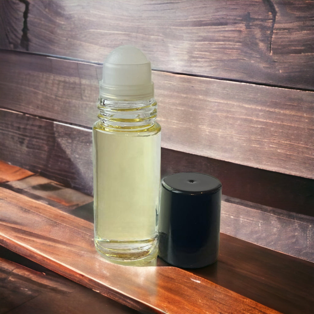 🌺Scent is  woody-spicy with fragrance notes of Saffron, Nutmeg, Oud, Musk, Patchouli, and Lavender.     **Inspired by**   Oud for Greatness by Initio