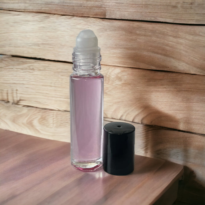 🌺Scent is sweet-fruity with top notes of Strawberry, Raspberry, and Calabrian bergamot.  Middle notes of Peony, Chinese jasmine, Jasmine sambac absolute, and Datura.  Base notes of Guatemala patchouly, Indonesian patchouli, Ambrox, and White musk.     **Inspired by**   Mon Paris by Yves Saint Laurent