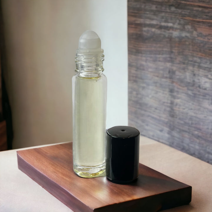 🌺Scent is  woody-spicy with fragrance notes of Saffron, Nutmeg, Oud, Musk, Patchouli, and Lavender.     **Inspired by**   Oud for Greatness by Initio