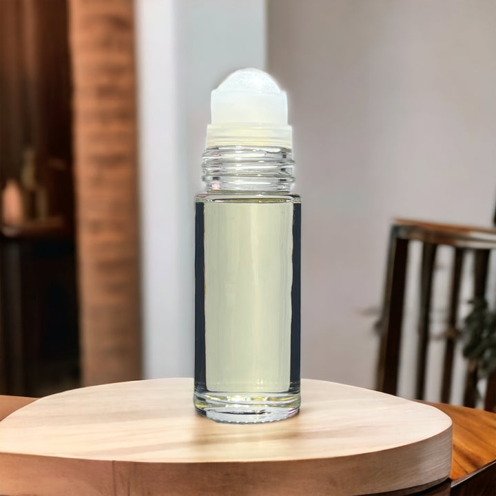 🌺Scent is fresh-citrusy with fragrance notes of Sicilian lemon, Mandarin orange, New Caledonian sandalwood, Woody notes, Cedar, Venezuelan tonka bean, Haitian vetiver, and Vanilla.        **Inspired by**   Bleu de Chanel by Chanel.